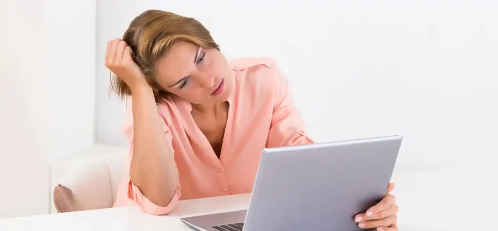 woman on laptop